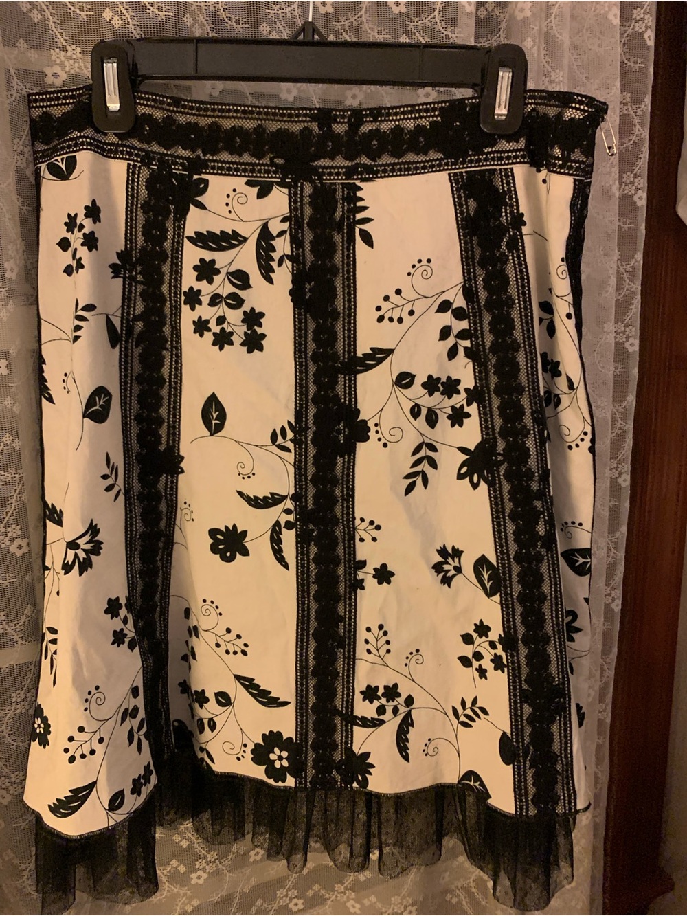Black and White Floral Lace Trim Skirt (Damaged)